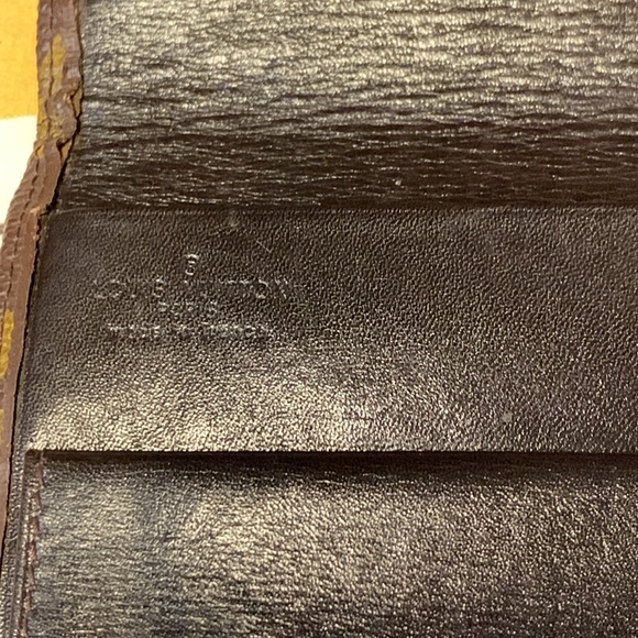 LOUIS VUITTON Vintage Passport Wallet 70’s - Picture 6 of 17
